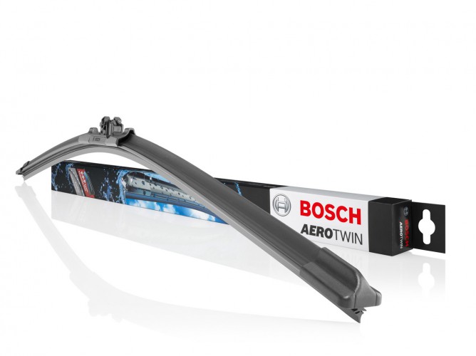 Щетка стеклоочистителя Aerotwin Plus 425 мм AP425U (4 адаптера) BOSCH 3397006944